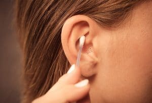 Enlever Les Points Noirs Dans L Oreille Naturellement 11 Traitements