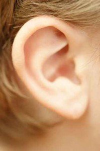Enlever Les Points Noirs Dans L Oreille Naturellement 11 Traitements