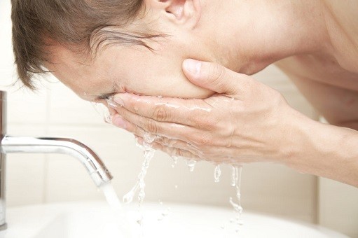 boutons après le rasage